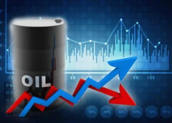 Giá dầu tăng nhẹ trước cuộc họp OPEC+