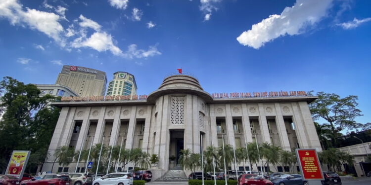 Tín dụng năm 2025 tăng mạnh, gần 2,79 triệu tỷ đồng được đưa vào nền kinh tế